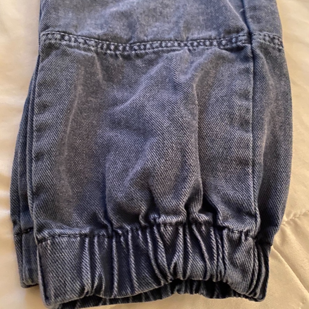 Jeans - Picture 4 of 4